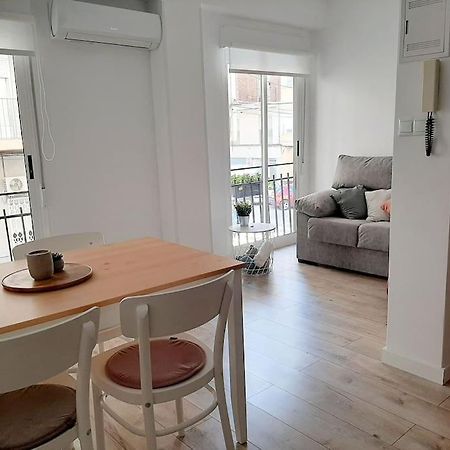 Confortable Apartamento En 埃尔切 外观 照片
