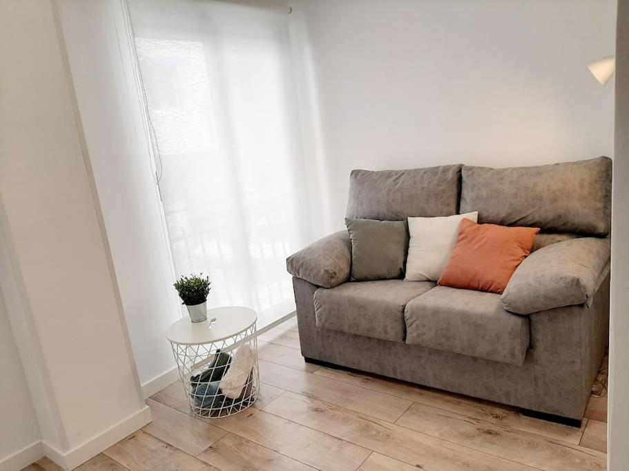 Confortable Apartamento En 埃尔切 外观 照片