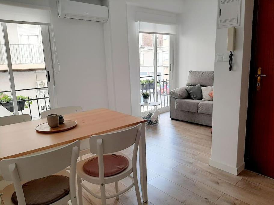 Confortable Apartamento En 埃尔切 外观 照片